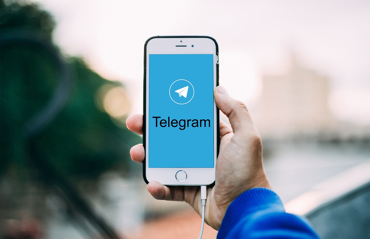 cara mengembalikan bot telegram yang terhapus